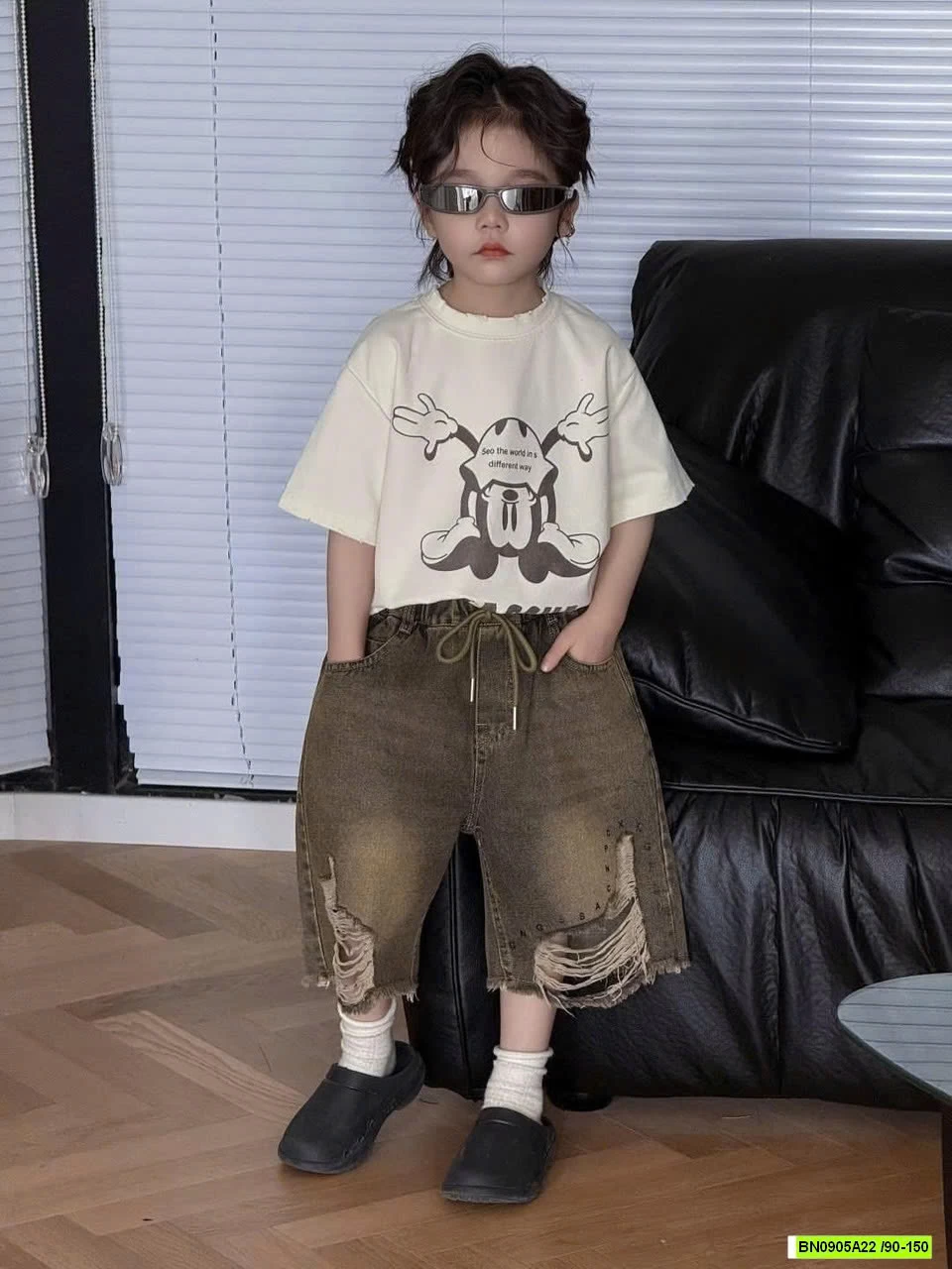 ÁO MICKEY MIX SHORT JEANS RÁCH GỐI