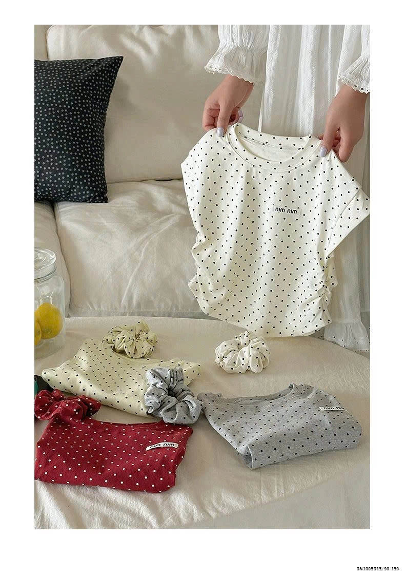 ÁO THUN CHẤM BI RÚT EO