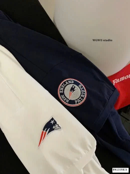 ÁO TAY LỬNG PATRIOTS CỔ V