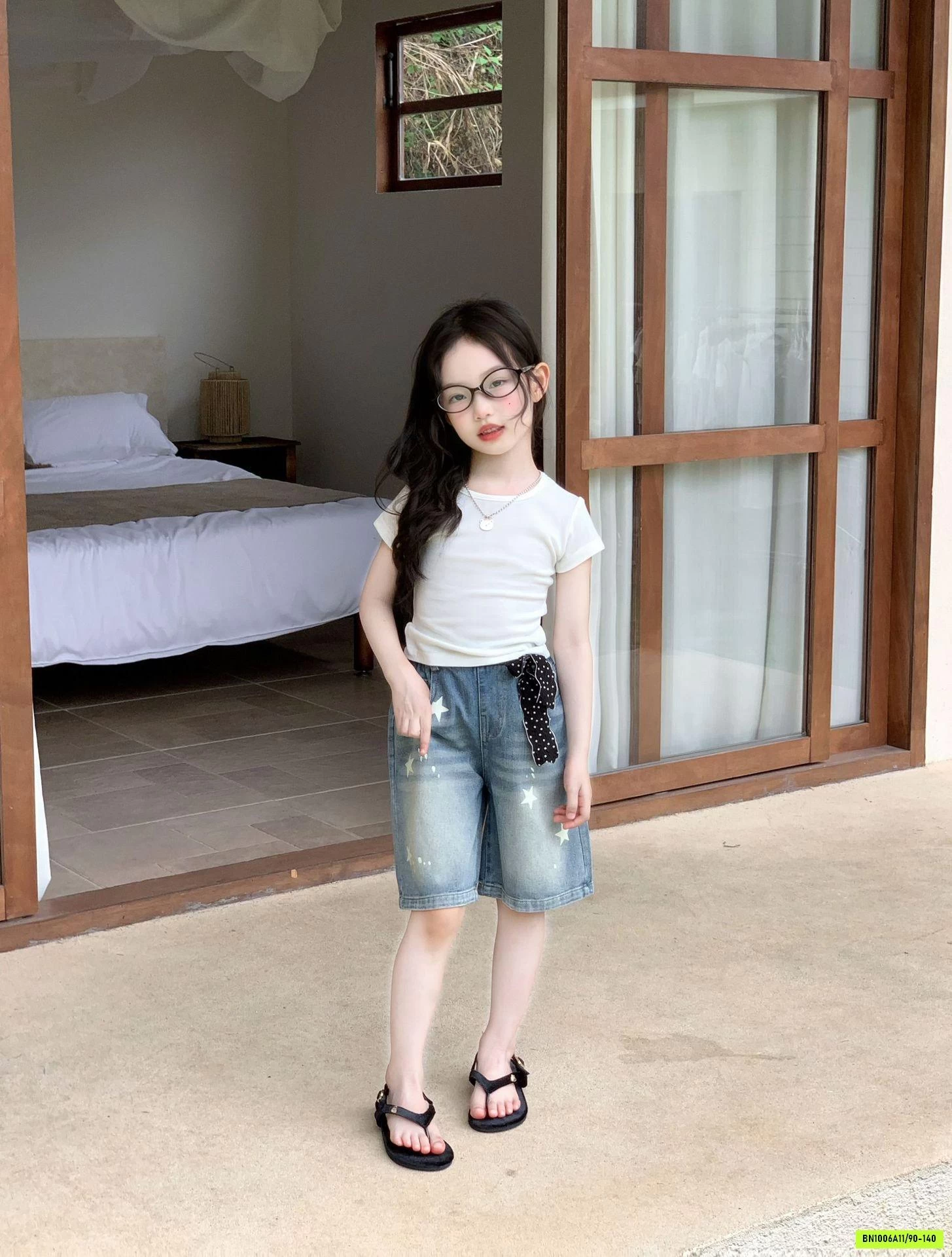 ÁO THUN TRẮNG MIX JEANS LỬNG NGÔI SAO