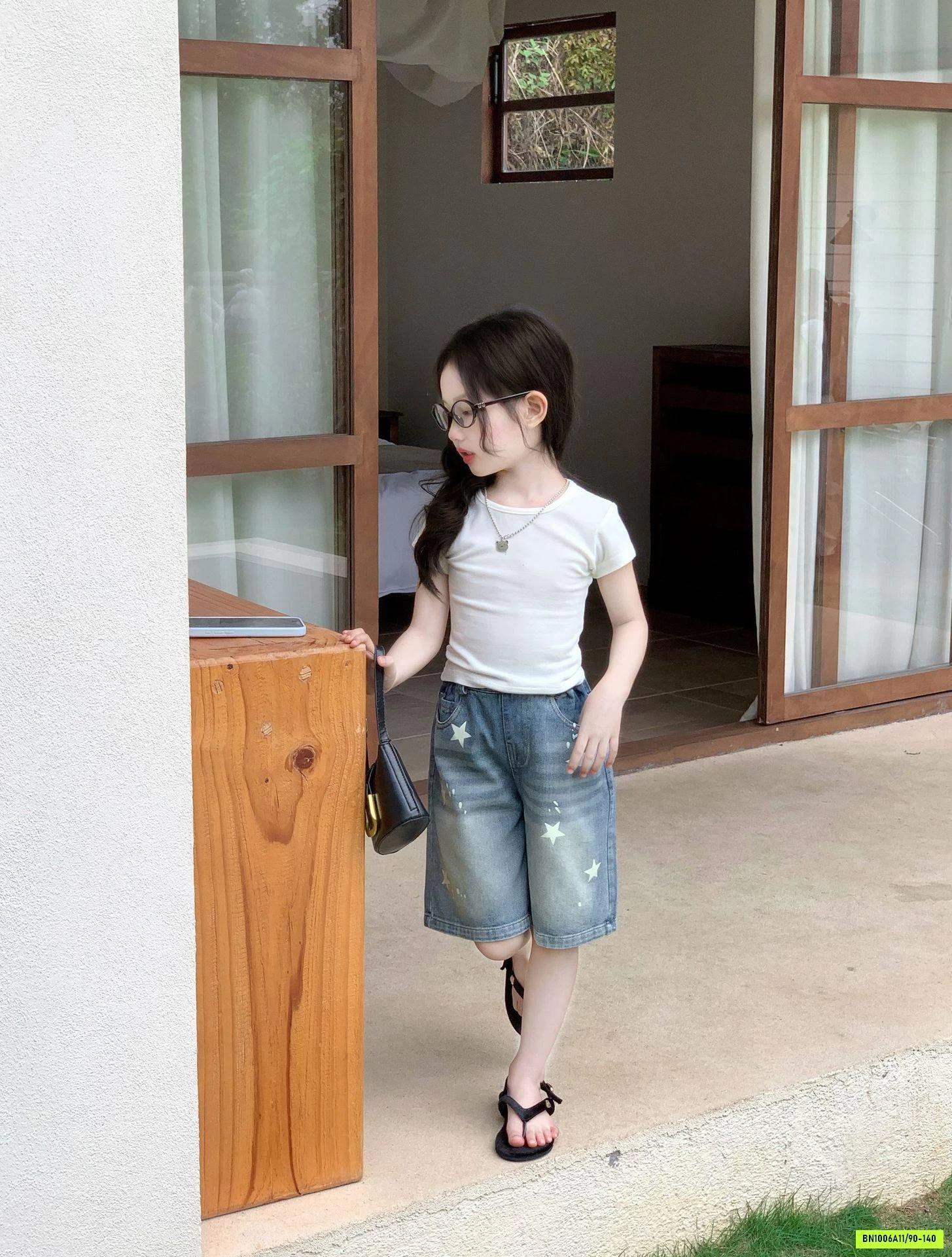 ÁO THUN TRẮNG MIX JEANS LỬNG NGÔI SAO