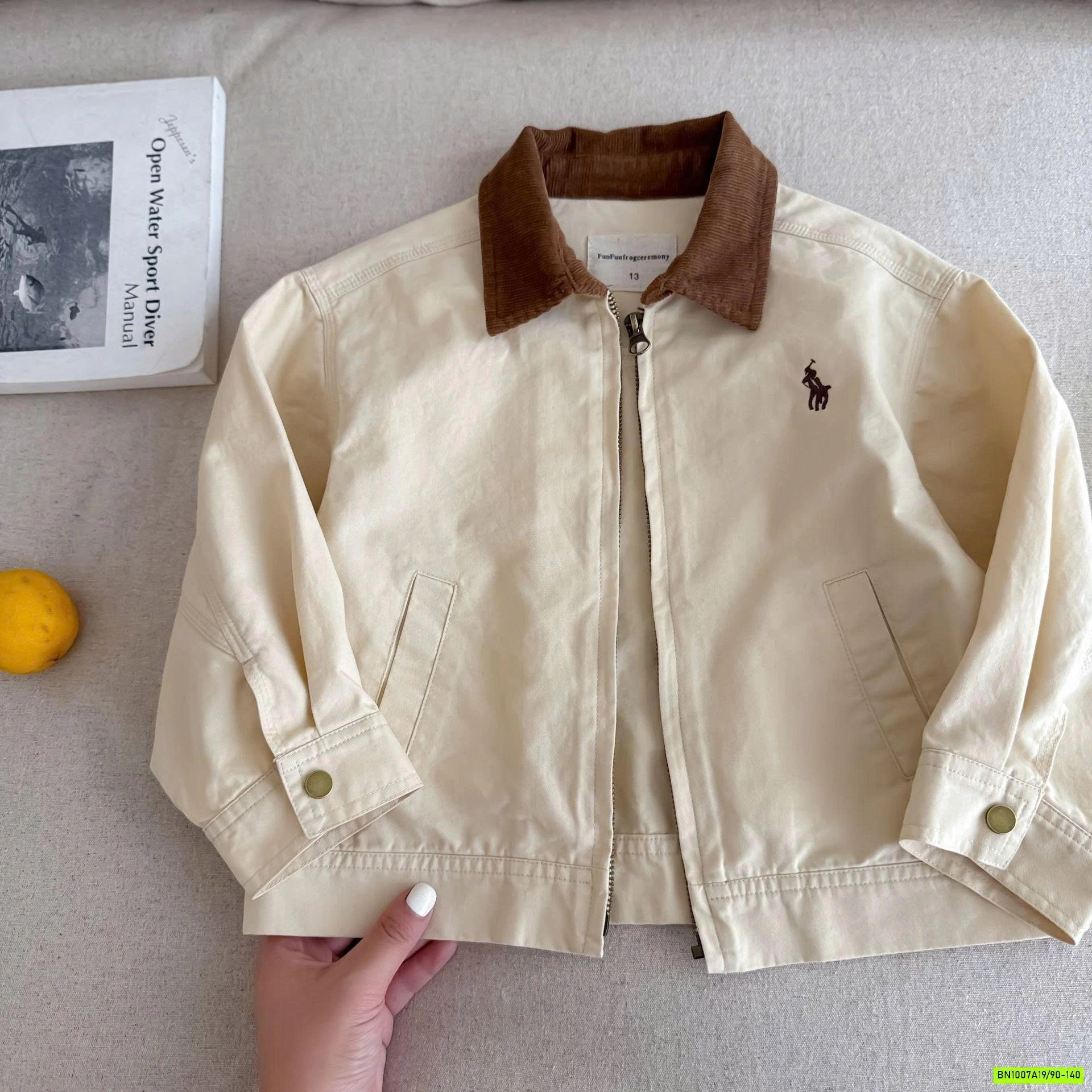 KHOÁC LOGO NGỰA CỔ BẺ MMGGBABY