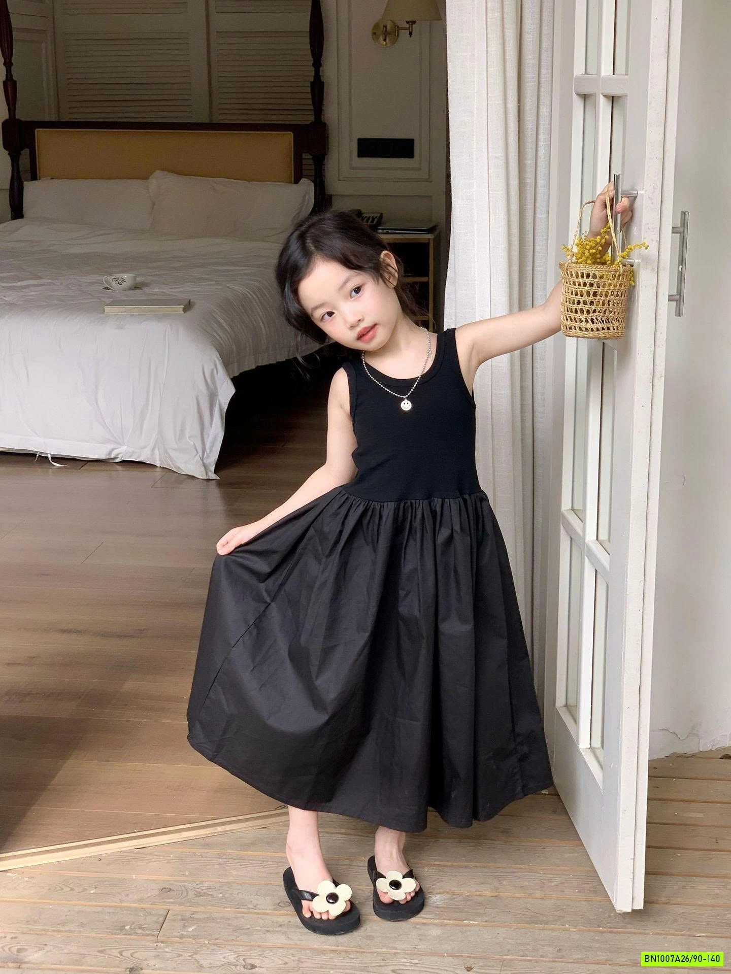 ĐẦM ĐEN MAXI KHOÉT LƯNG