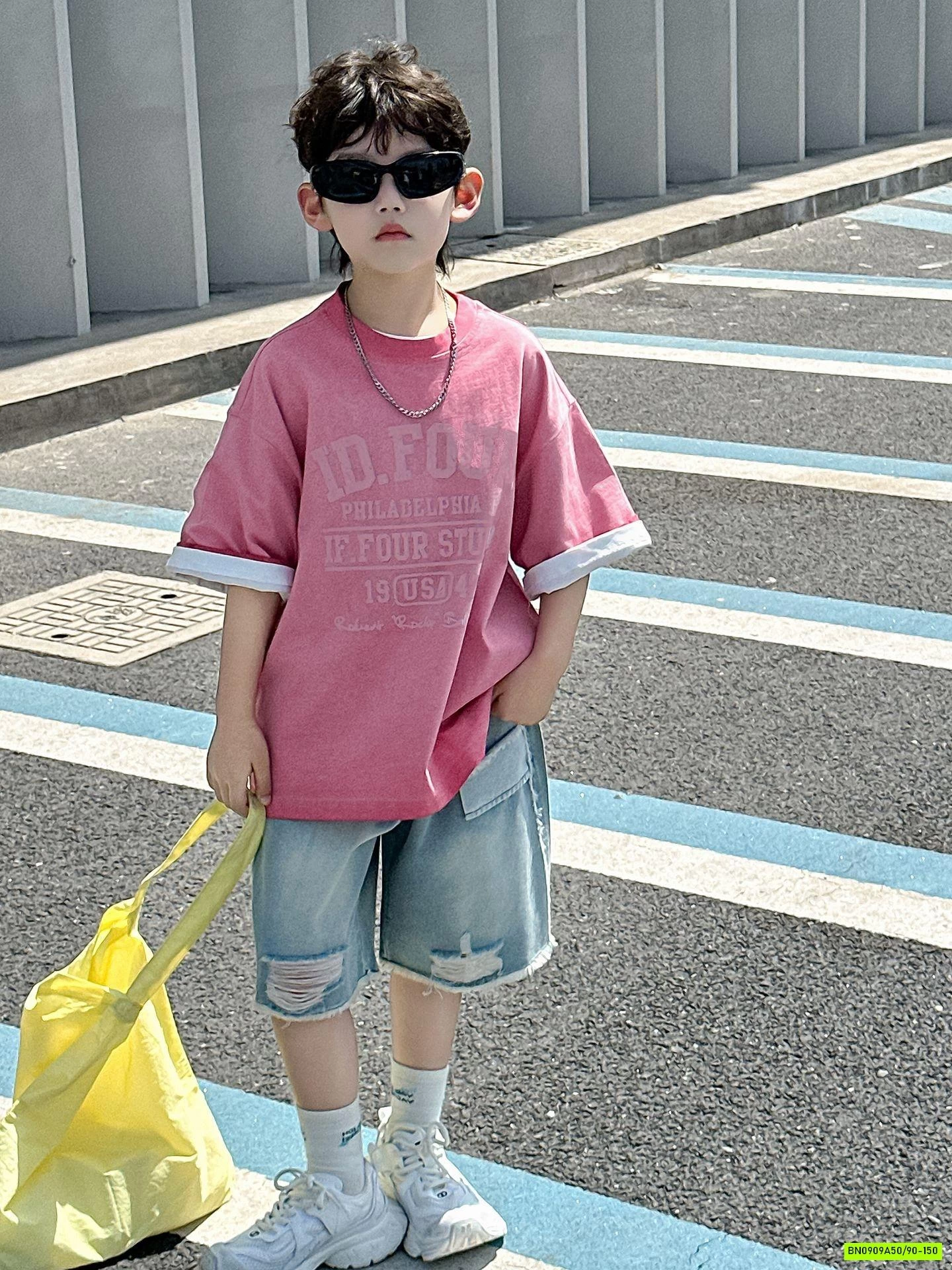 ÁO THUN HỒNG LOANG MIX JEANS RÁCH