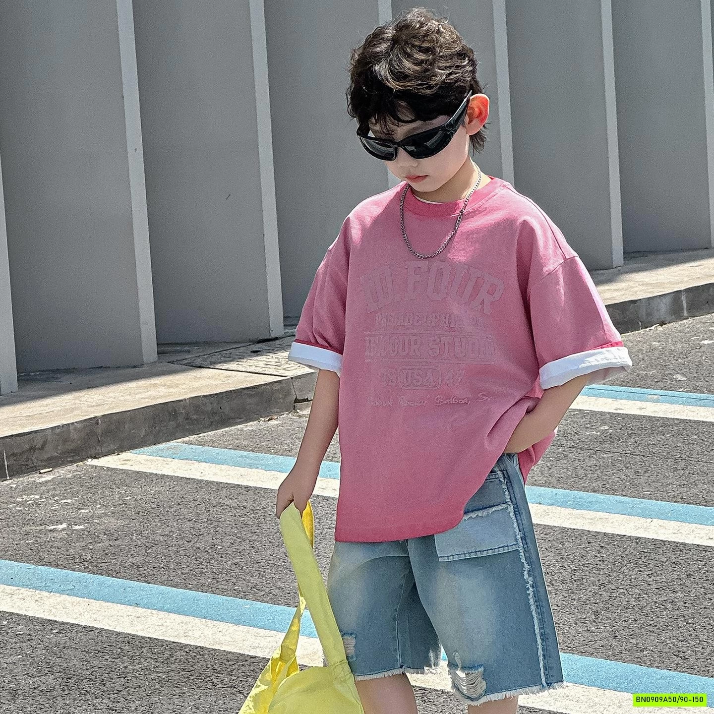 ÁO THUN HỒNG LOANG MIX JEANS RÁCH