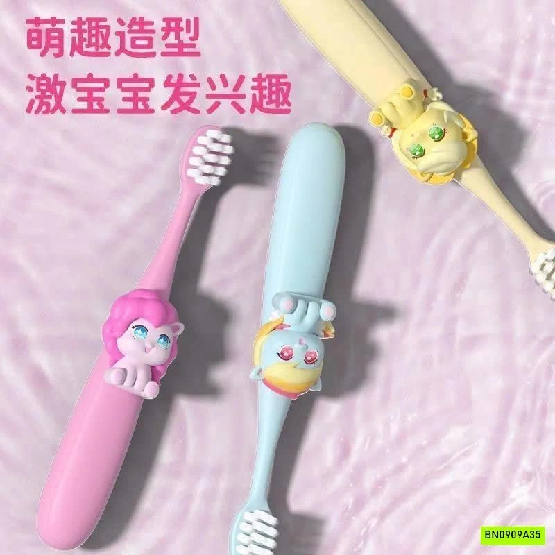 SÉT 6 BÀN CHẢI DỄ THƯƠNG CHO BÉ