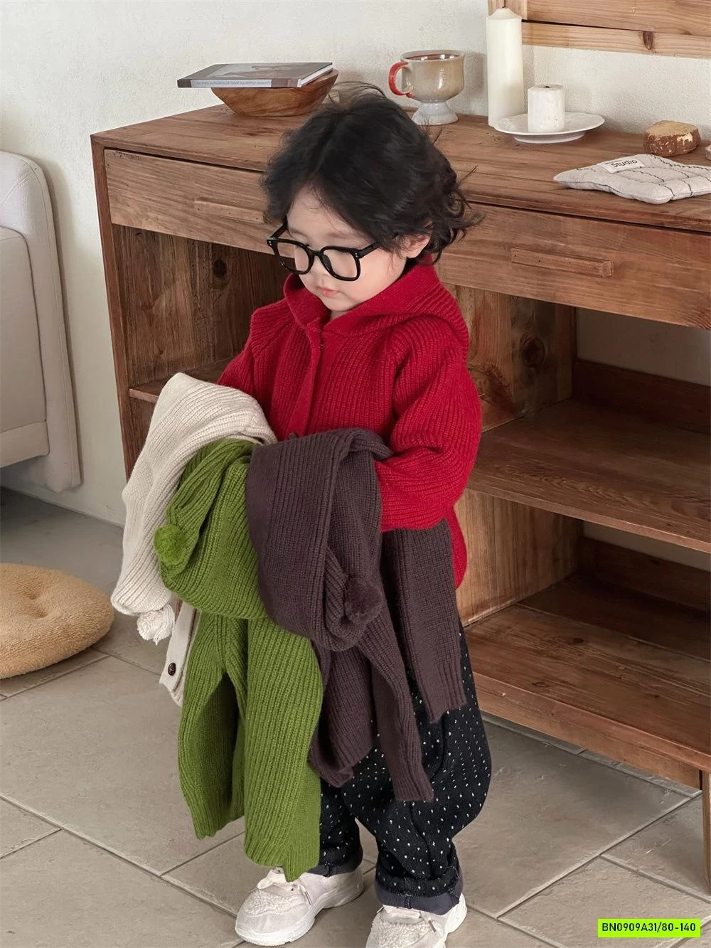 KHOÁC LEN LIỀN MŨ