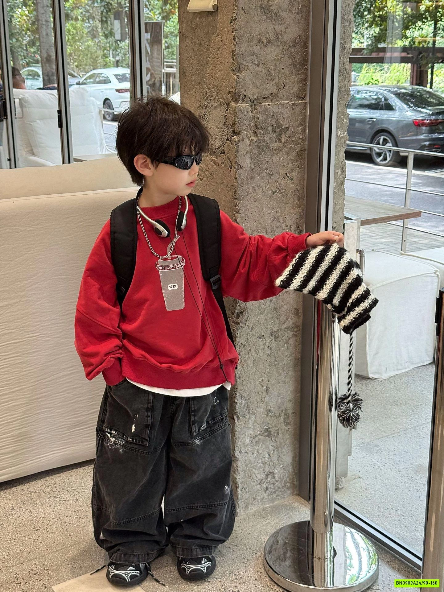 ÁO NỈ ĐỎ IN HÌNH CỐC