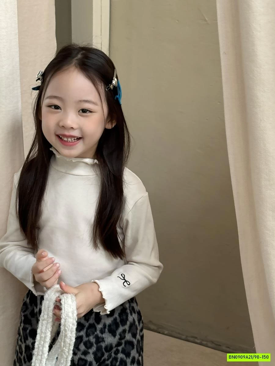 ÁO GIỮ NHIỆT VIỀN BÈO THÊU NƠ