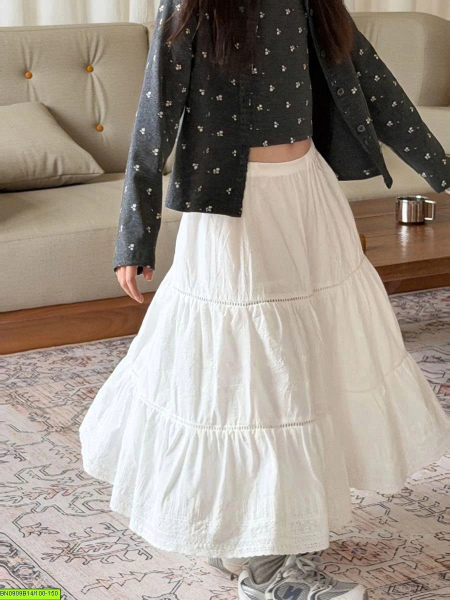 CHÂN VÁY TRẮNG DÁNG DÀI
