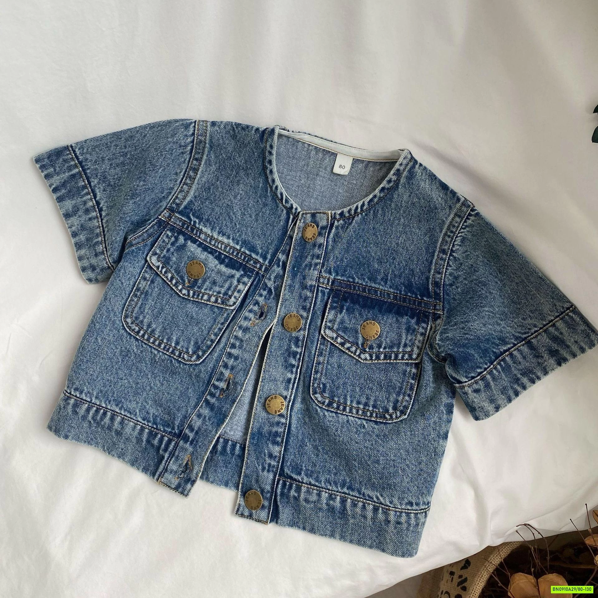 KHOÁC DENIM NGẮN TAY TÚI NGỰC