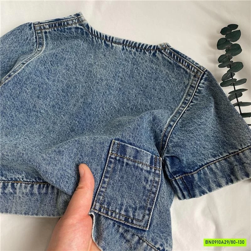 SHORT JEANS GẤP GẤU TUA RUA