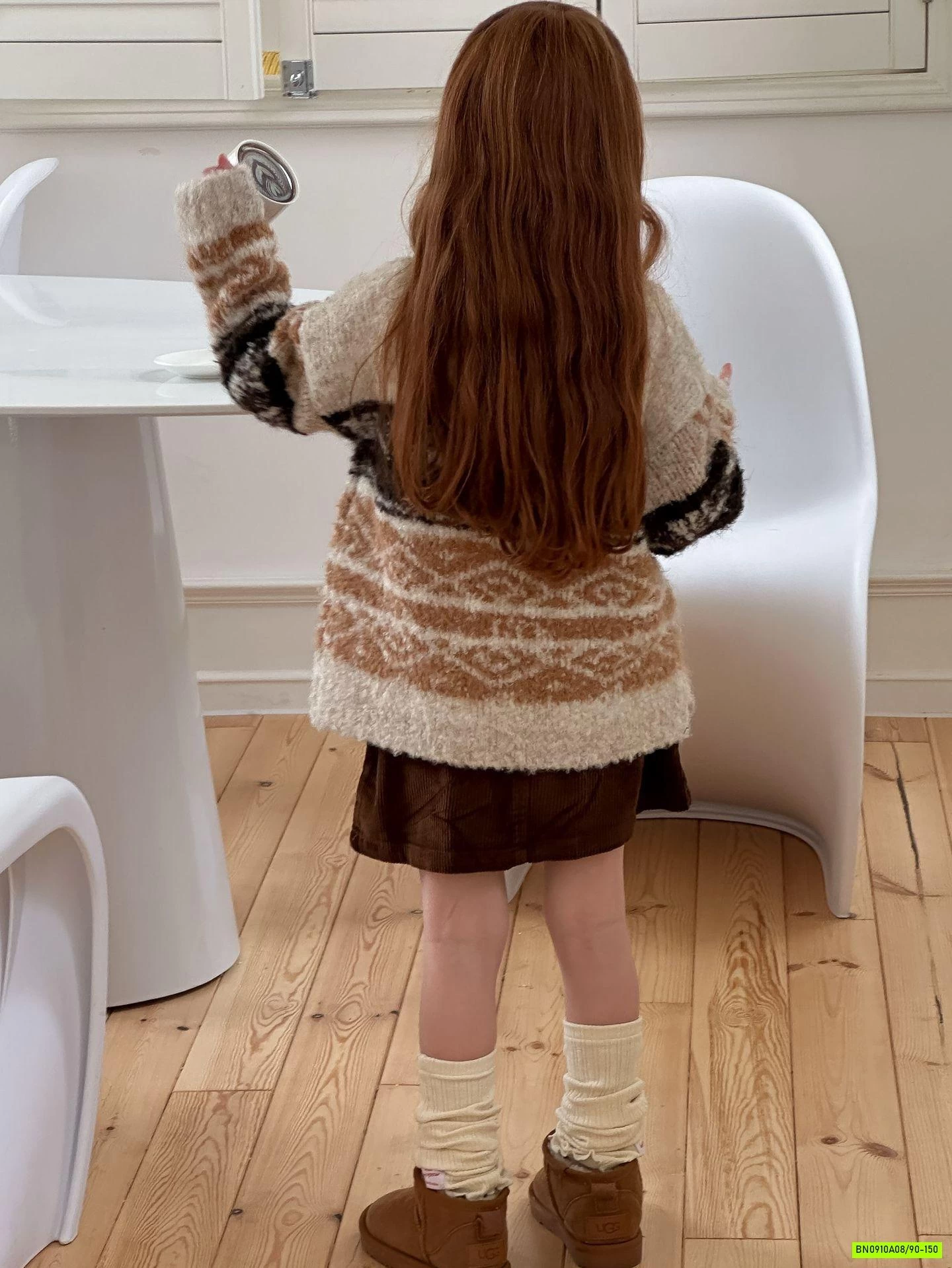 KHOÁC LEN HỌA TIẾT THỔ CẨM