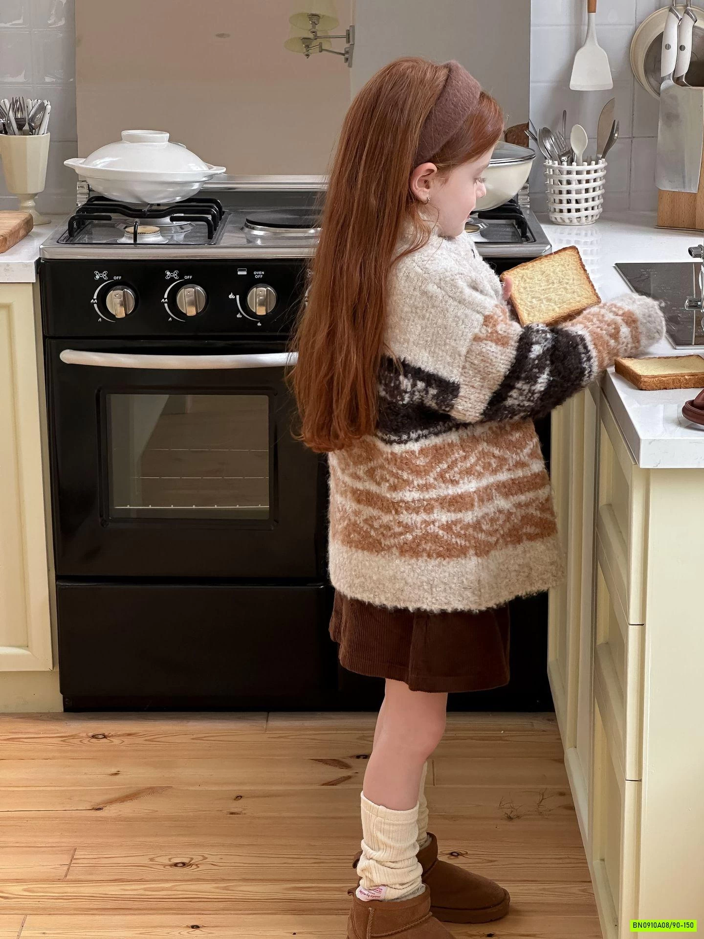 KHOÁC LEN HỌA TIẾT THỔ CẨM