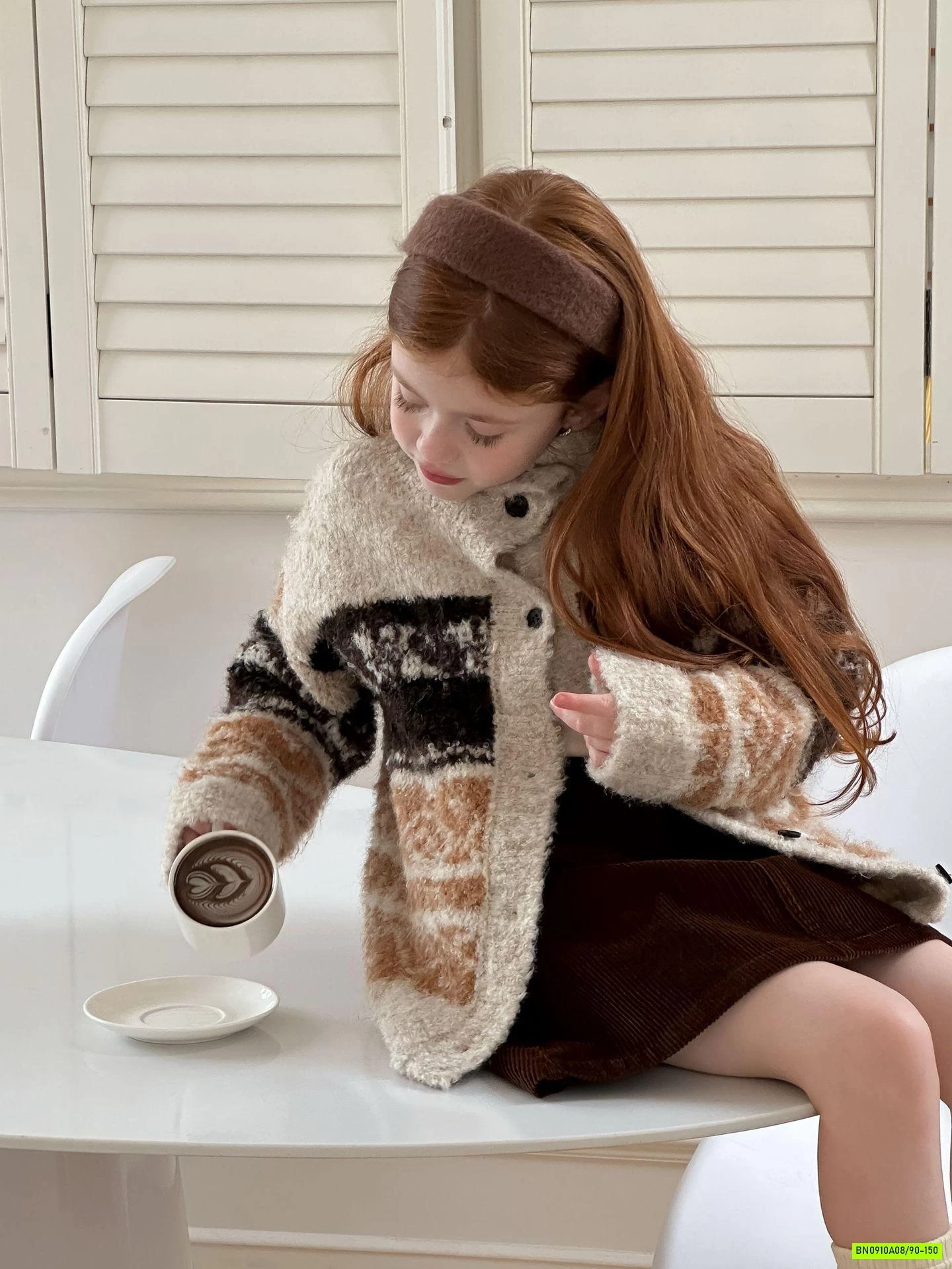 KHOÁC LEN HỌA TIẾT THỔ CẨM