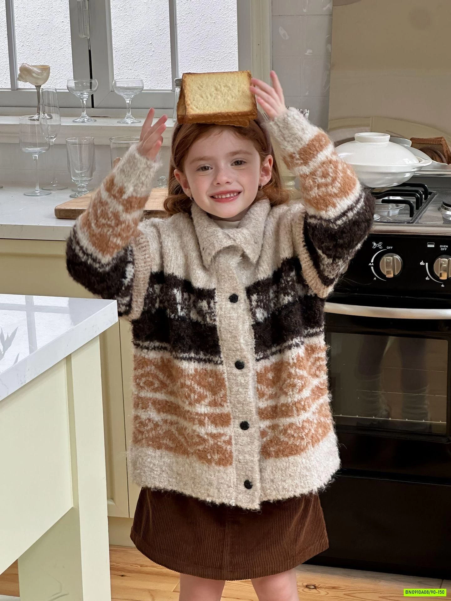 KHOÁC LEN HỌA TIẾT THỔ CẨM