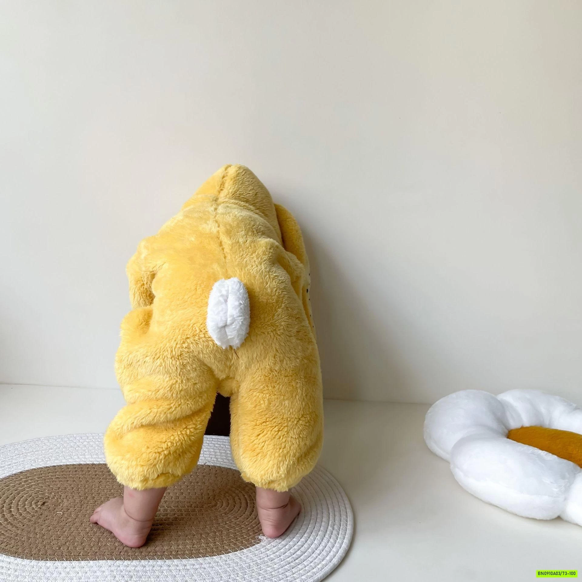 BODY Ủ LÔNG TAI THỎ TRƠN MÀU