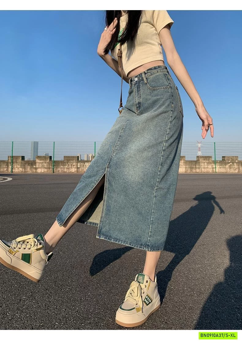 CHÂN VÁY JEANS DÁNG DÀI XẺ TRƯỚC