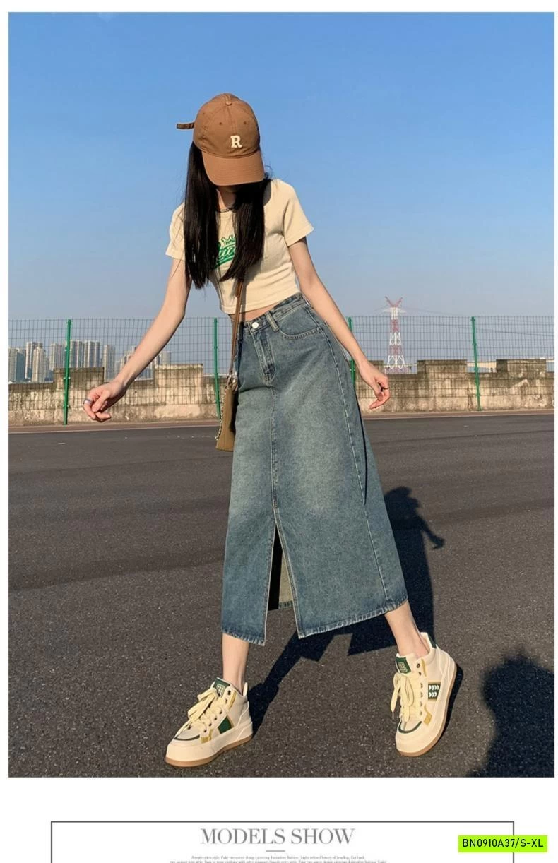 CHÂN VÁY JEANS DÁNG DÀI XẺ TRƯỚC