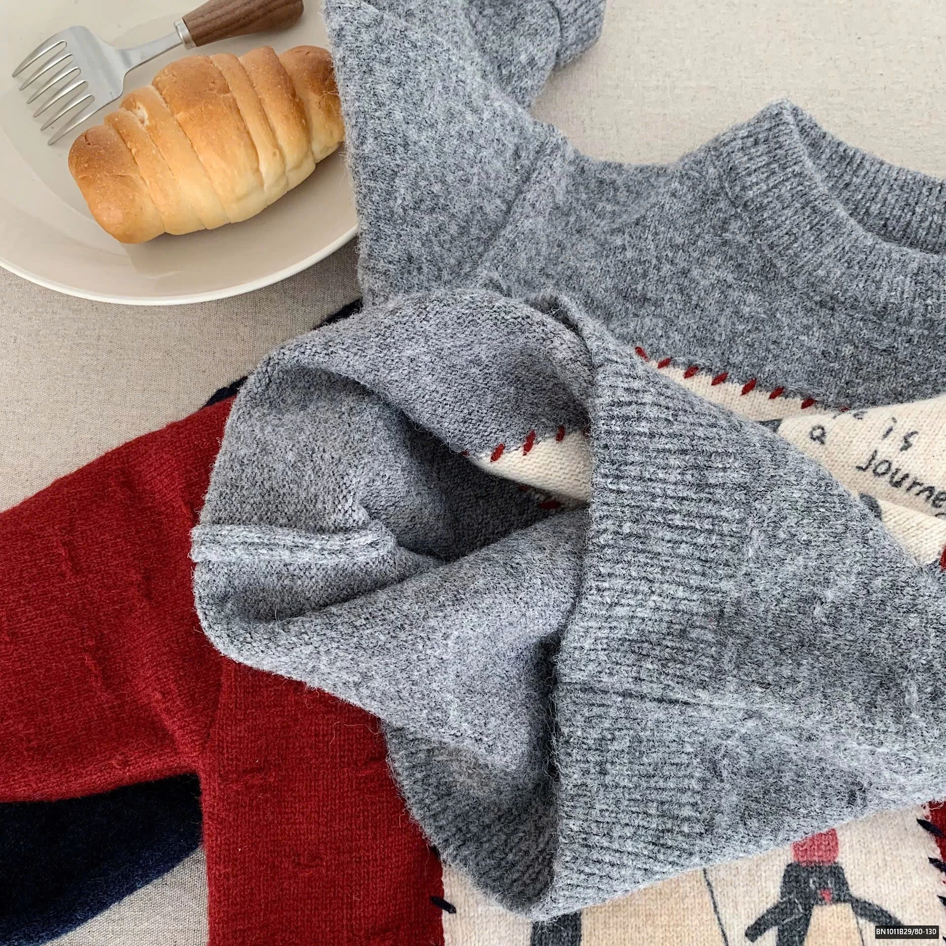 ÁO LEN CHIM CÁNH CỤT