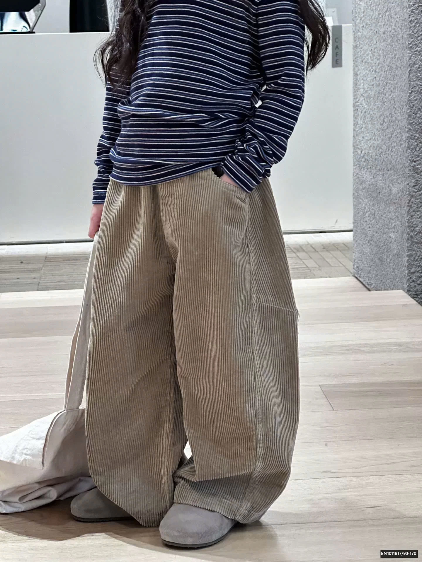 QUẦN BAGGY NHUNG AMBB 25G087