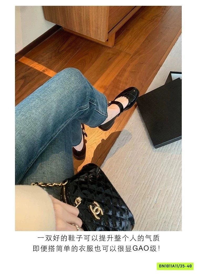 GIÀY DA BÓNG QUAI NGANG TAG VÀNG