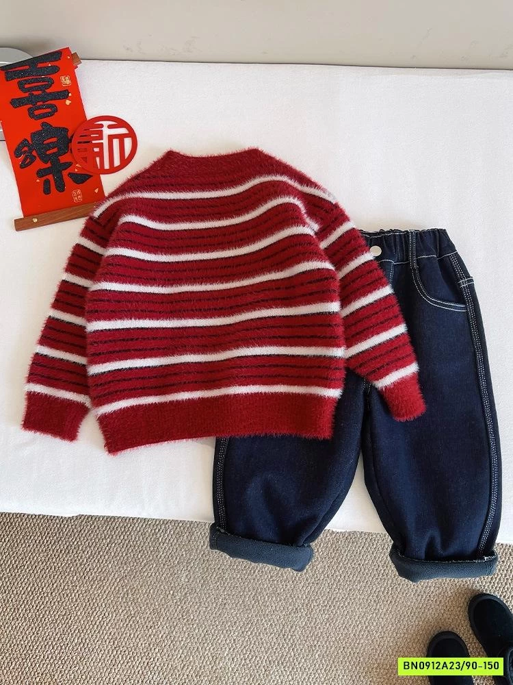 ÁO LEN LÔNG THỎ ĐỎ KẺ TRẮNG