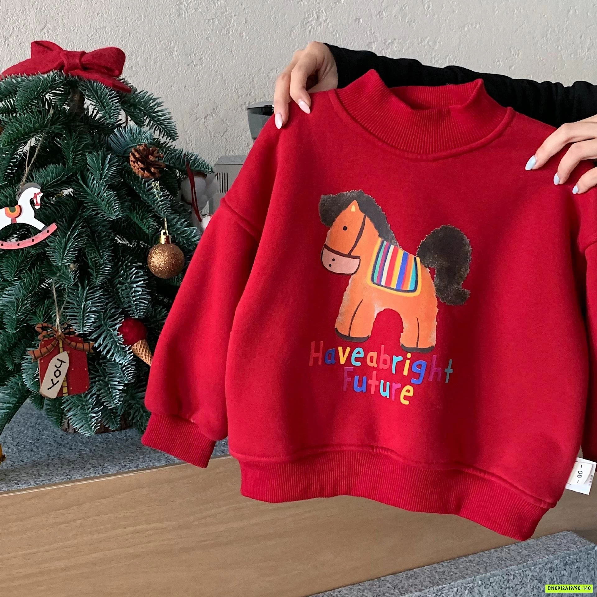 ÁO NỈ LÓT LÔNG CỪU IN NGỰA