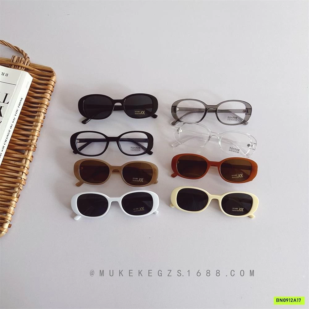 KÍNH RÂM THỜI TRANG MẮT VUÔNG