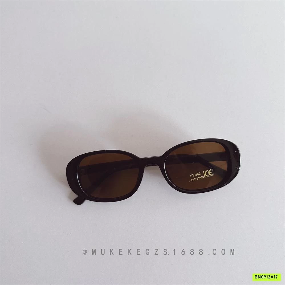 KÍNH RÂM THỜI TRANG MẮT VUÔNG