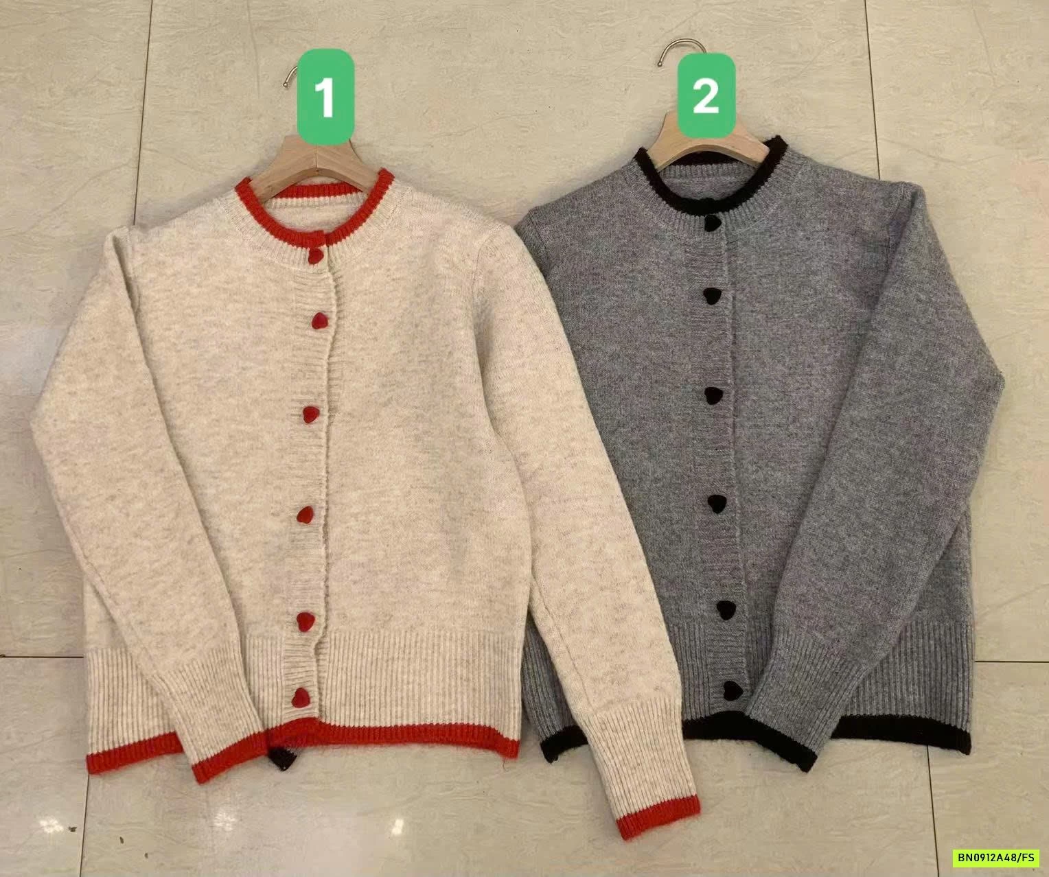 ÁO LEN CÚC TRÁI TIM