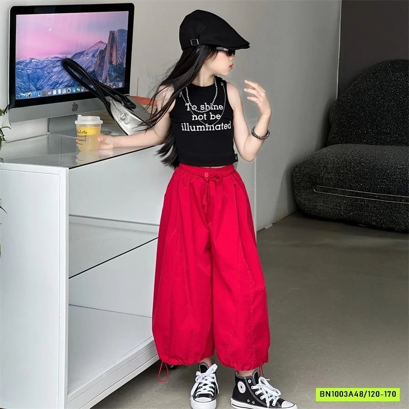 CROPTOP SÁT NÁCH MIX QUẦN BOOM