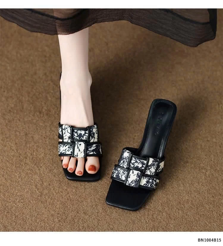 DÉP NỮ QUAI ĐAN HỌA TIẾT MŨI VUÔNG