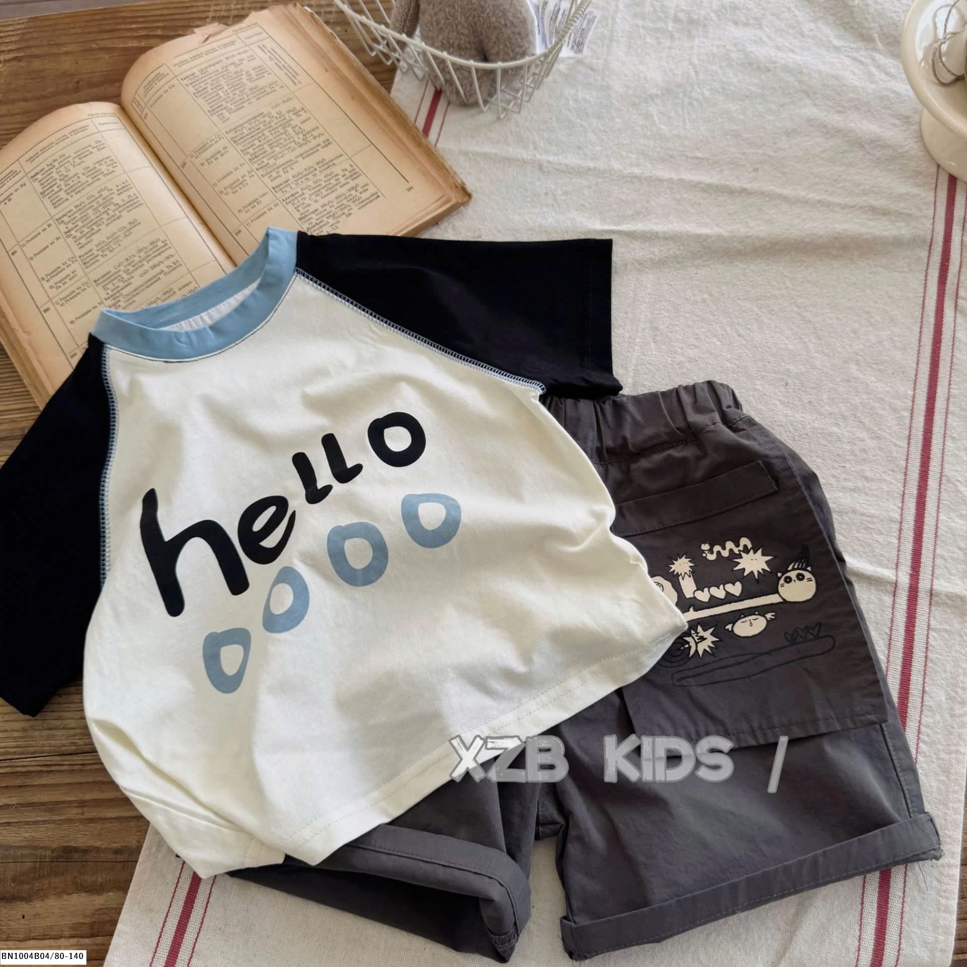 ÁO THUN HELLO PHỐI MÀU TAY