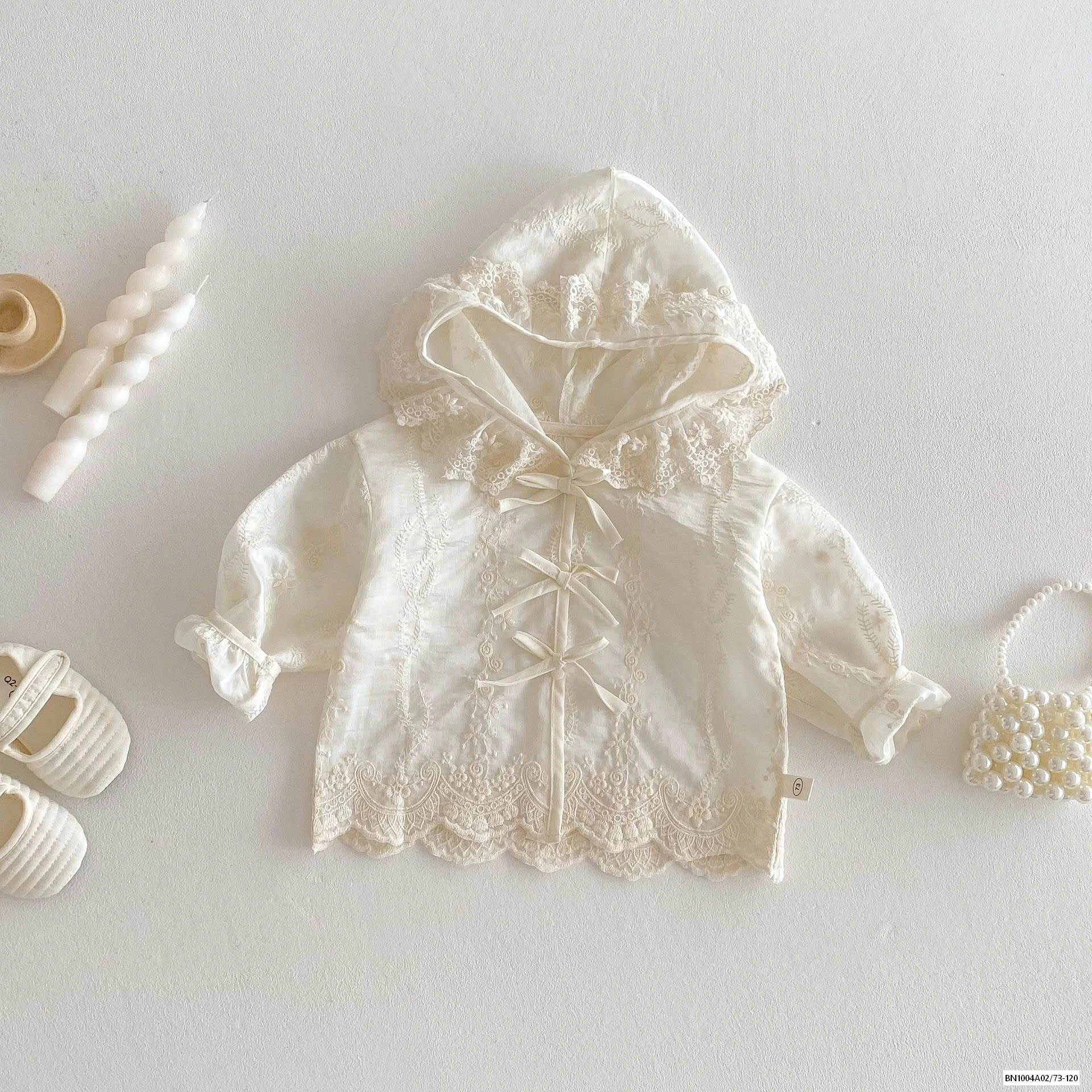 KHOÁC NẮNG THÊU VIỀN REN BÁNH BÈO