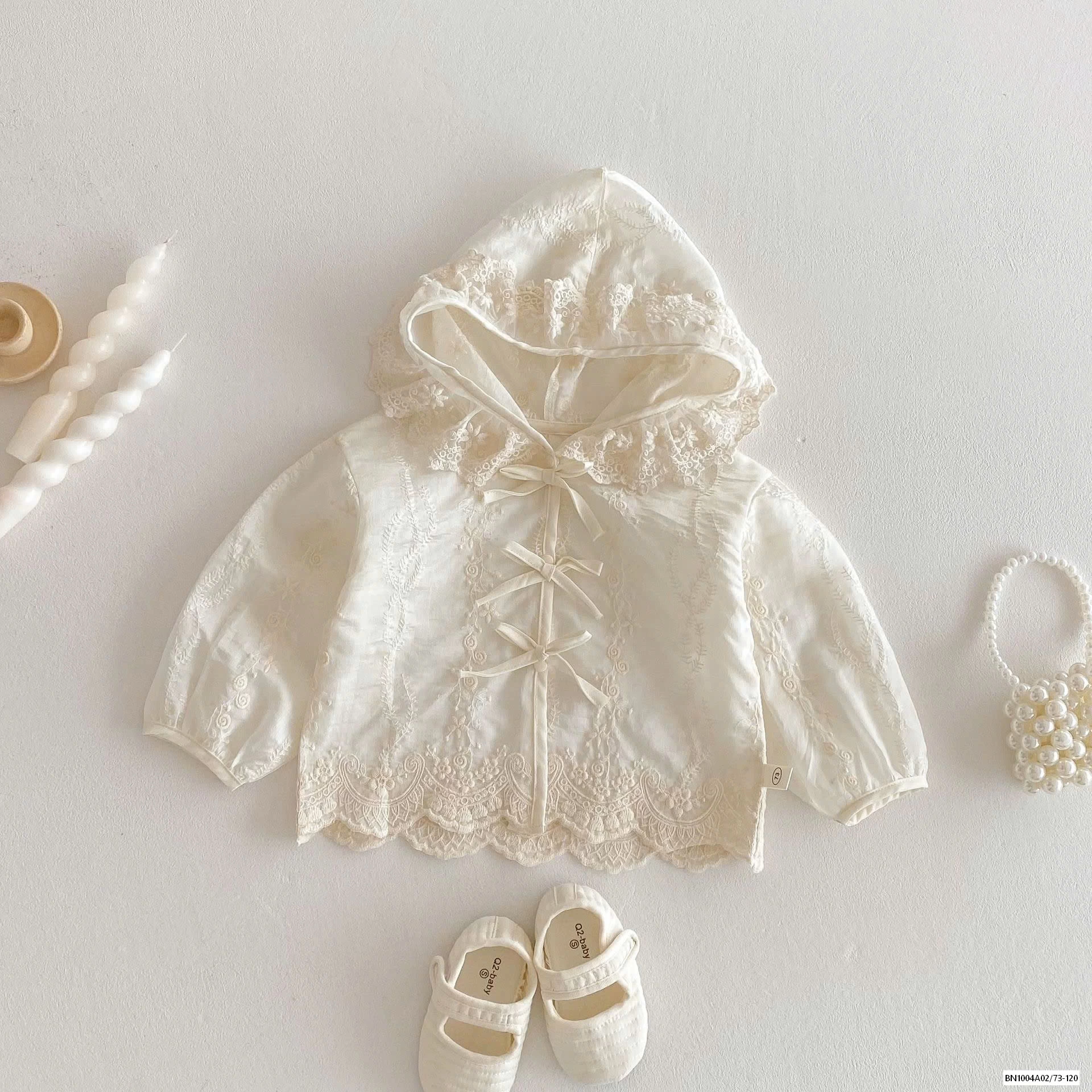 KHOÁC NẮNG THÊU VIỀN REN BÁNH BÈO