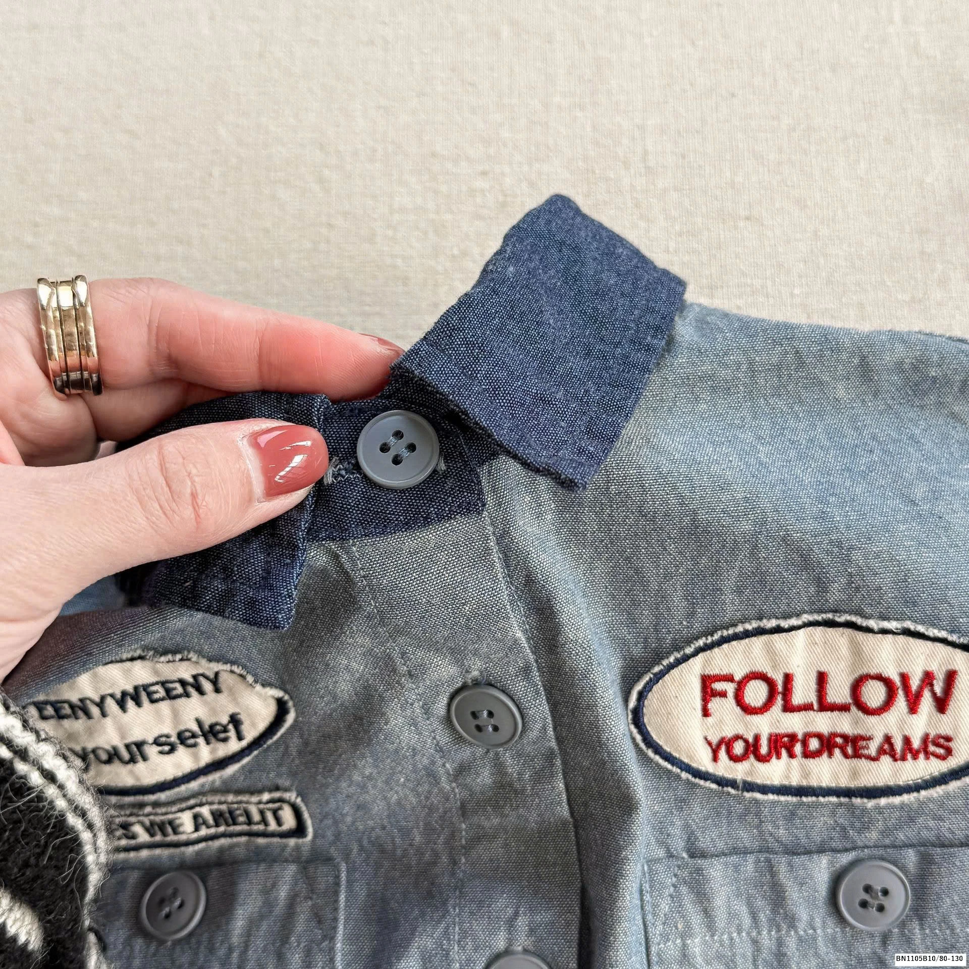 ÁO SƠ MI DENIM PHỐI CỔ  ADBABY