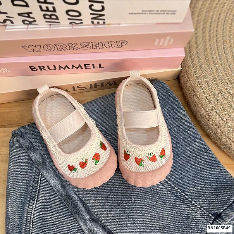 GIÀY TẬP ĐI DÂU TÂY