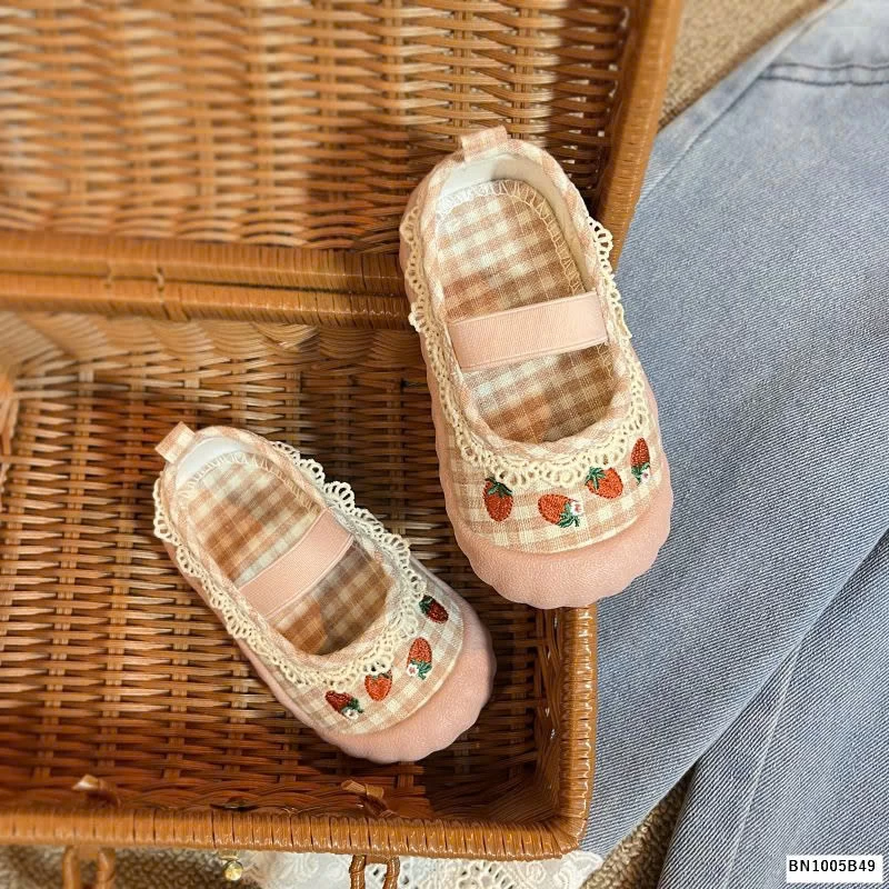 GIÀY TẬP ĐI DÂU TÂY