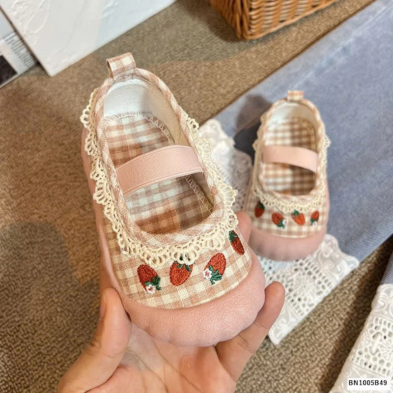 GIÀY TẬP ĐI DÂU TÂY