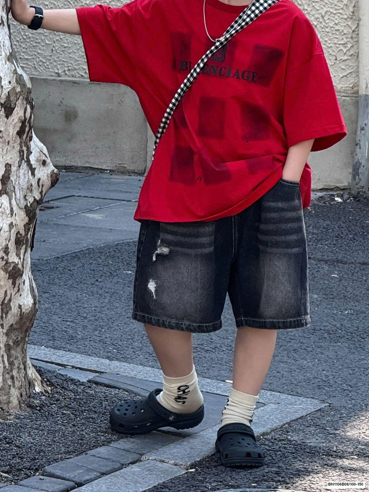 QUẦN SHORT JEAN ĐEN BÉ TRAI