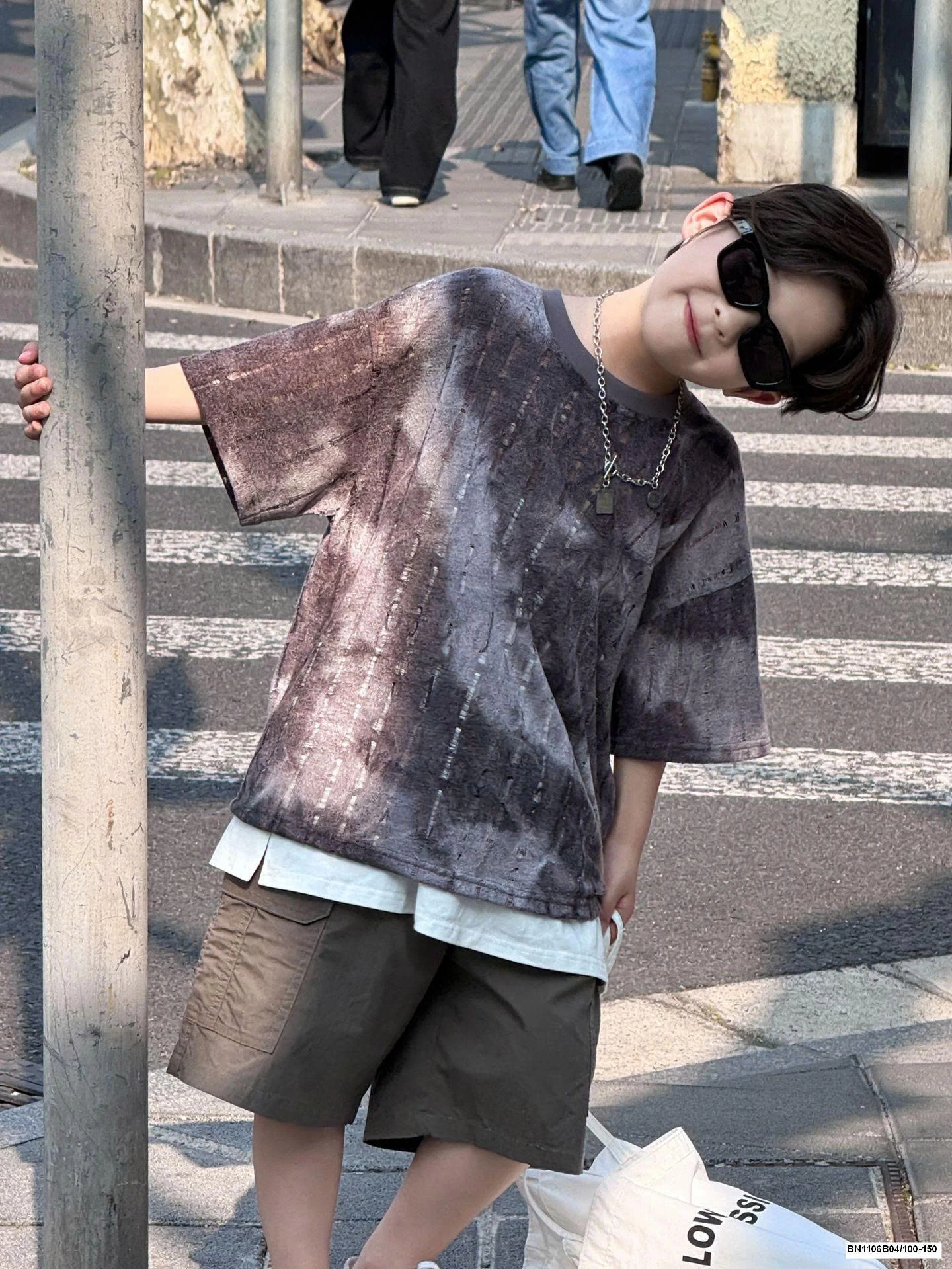 ÁO THUN RÁCH LOANG MÀU