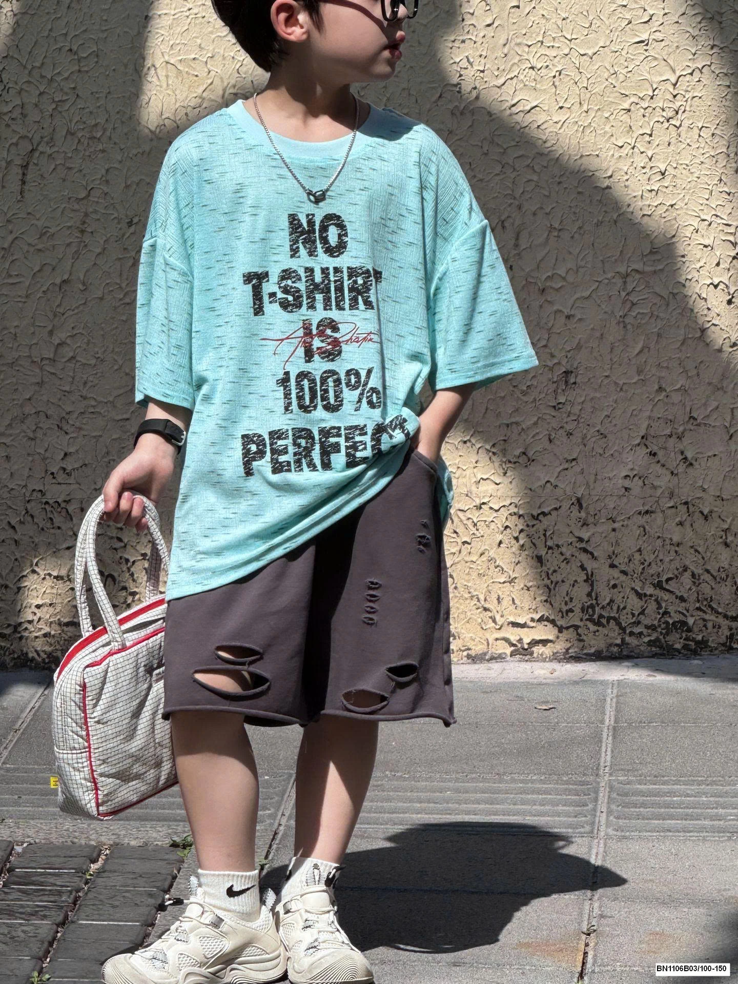 ÁO THUN IN CHỮ NÓTSHIRT