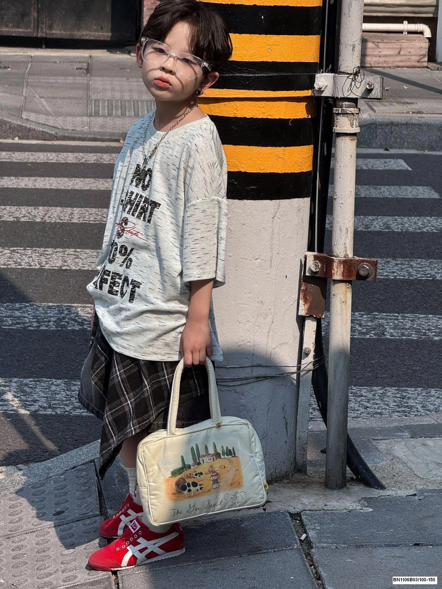 ÁO THUN IN CHỮ NÓTSHIRT