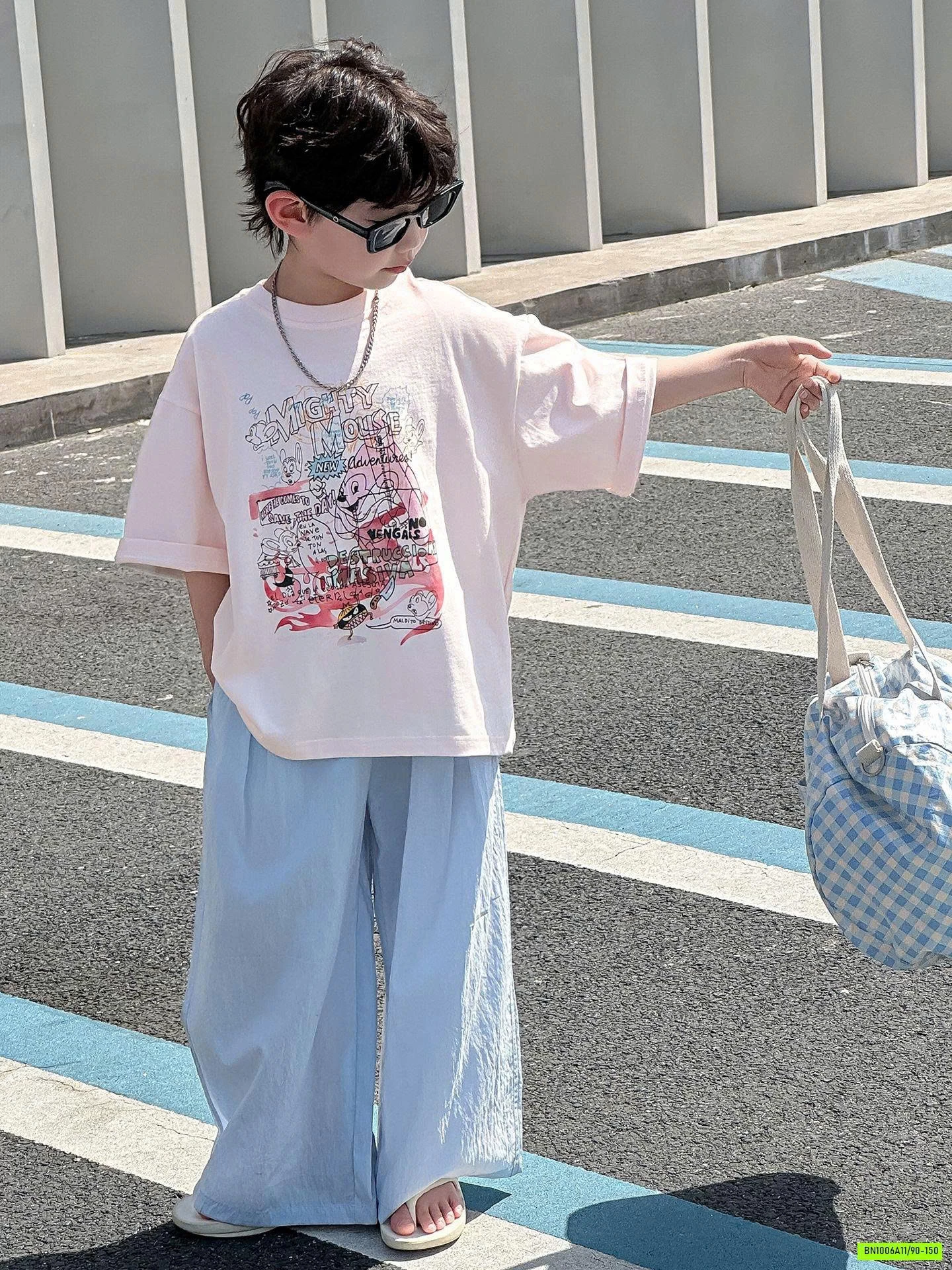 ÁO HỒNG MIX QUẦN SUÔNG XANH