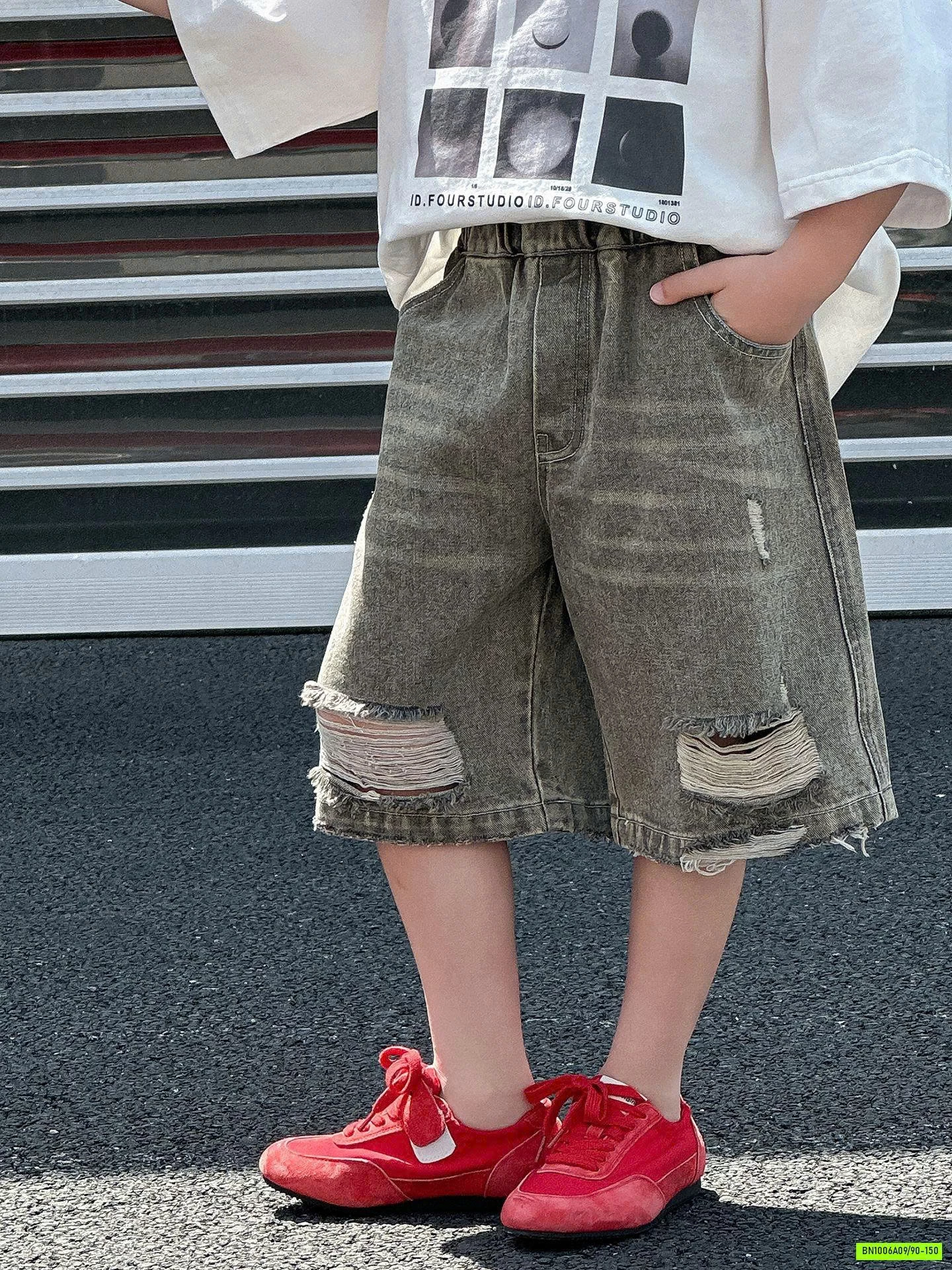 ÁO THUN MIX JEANS RÁCH GỐI