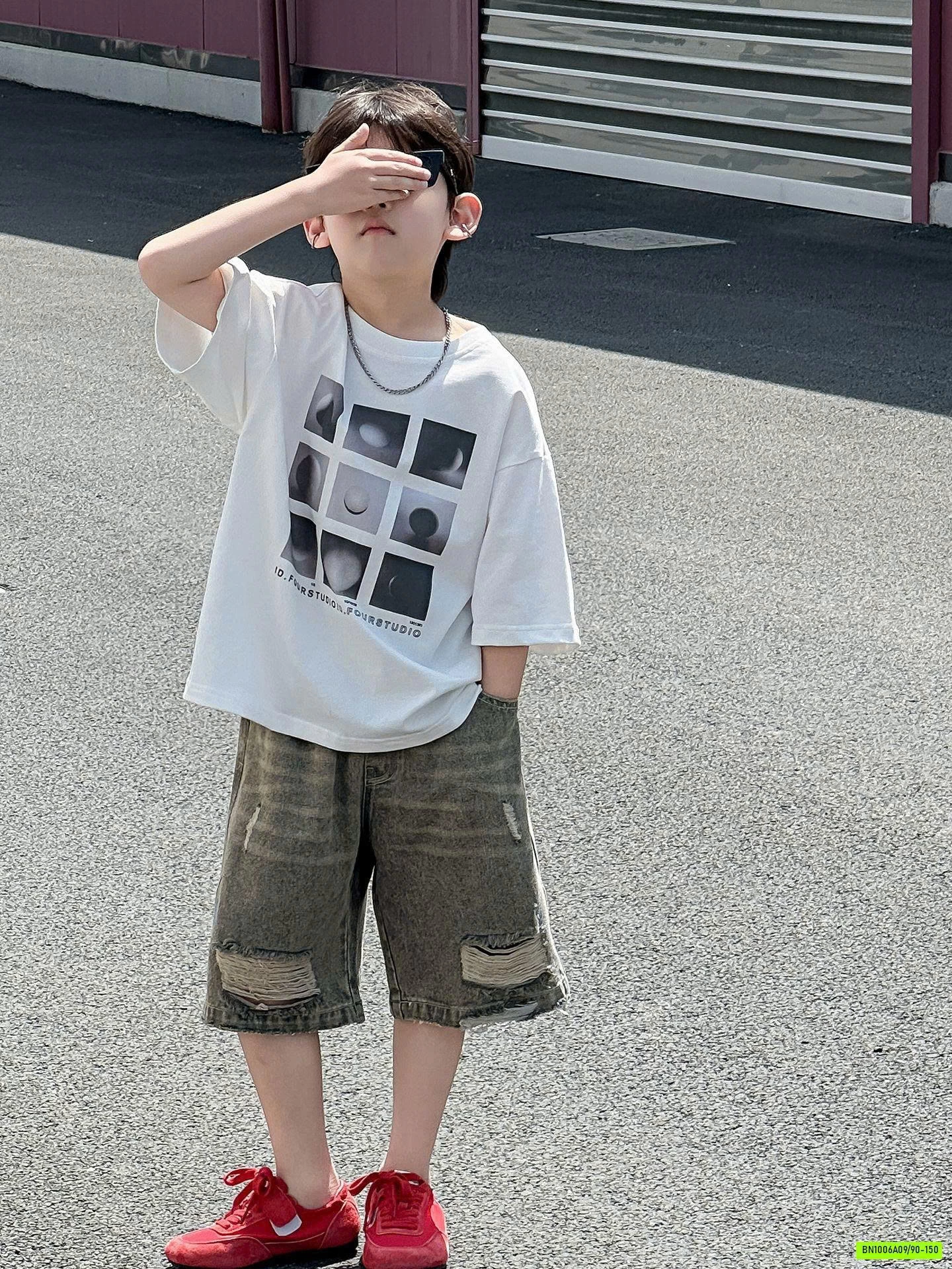 ÁO THUN MIX JEANS RÁCH GỐI