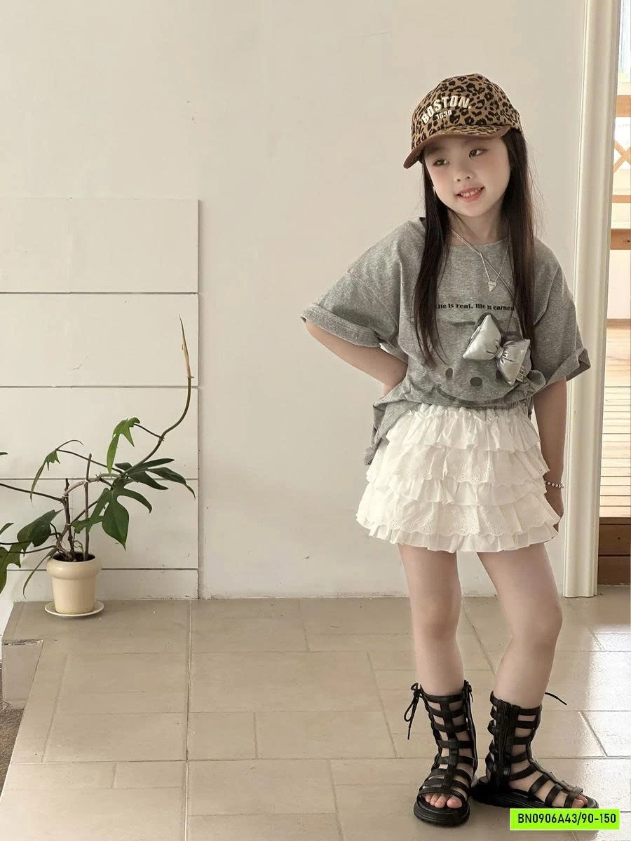 ÁO KITTY XÁM GẮN NƠ MIX CV REN TRẮNG