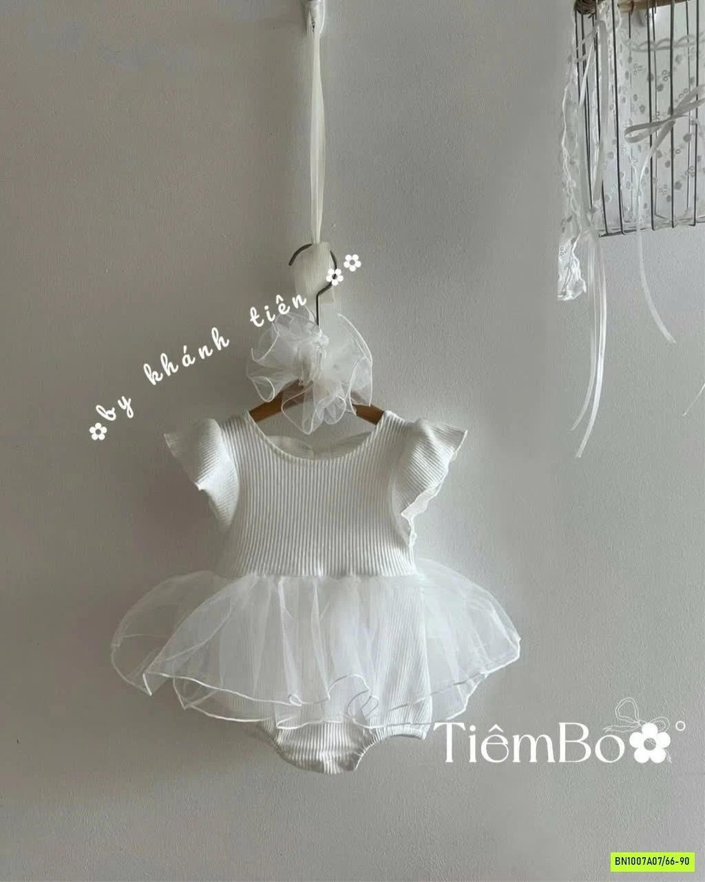ROMPER PHỐI VOAN BÁNH BÈO