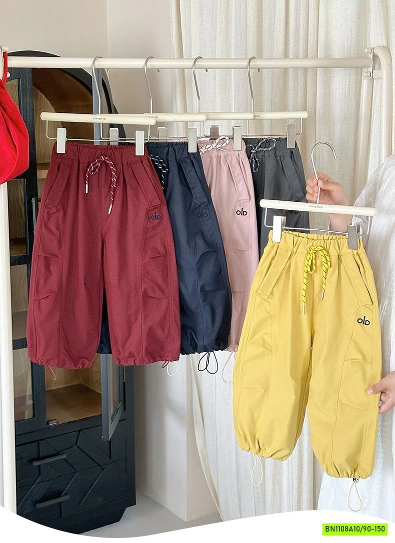 QUẦN BOM THÔ MỀM THÊU CHỮ